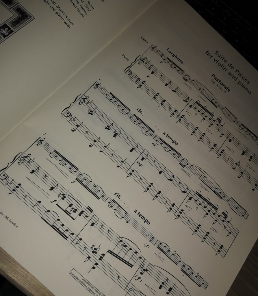 Title page of Suite de Pieces piano score